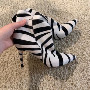 Gianvito Rossi zebra boots NWOT